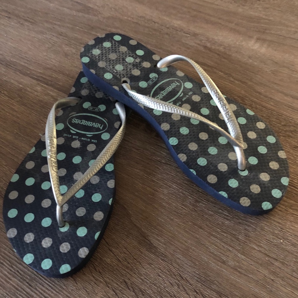 Havaiana flip flops- new navy w polka dots